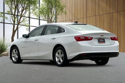 Summit White 2022 Chevrolet Malibu 1LS