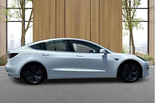 2020 Tesla Model 3 Standard Range Plus