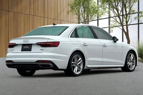 2022 Audi A4 45 S line Premium Plus