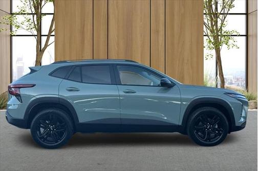 2025 Chevrolet Trax FWD ACTIV