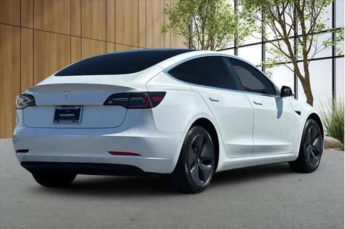 2019 Tesla Model 3 Standard Range Plus