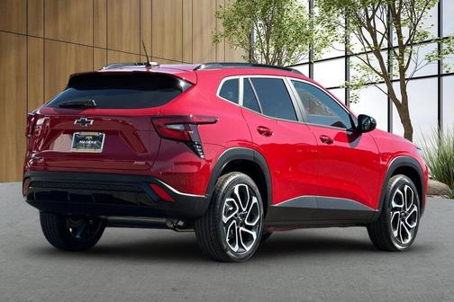 Apex Red 2026 Chevrolet Trax FWD 2RS