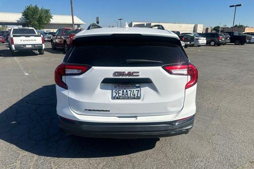 2022 GMC Terrain SLT