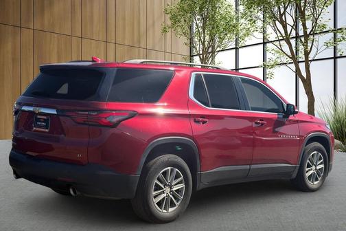 Radiant Red Tintcoat 2023 Chevrolet Traverse LT Cloth