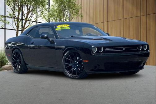 2015 Dodge Challenger SXT