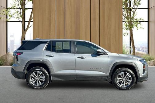 Sterling Gray Metallic 2025 Chevrolet Equinox 1LT