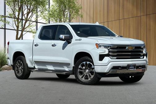 Polar White Tricoat 2026 Chevrolet Silverado 1500 High Country
