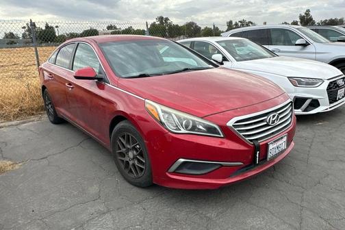 2017 Hyundai SONATA SE