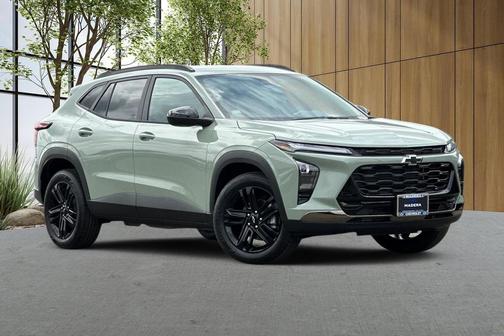 Cacti Green 2026 Chevrolet Trax FWD ACTIV
