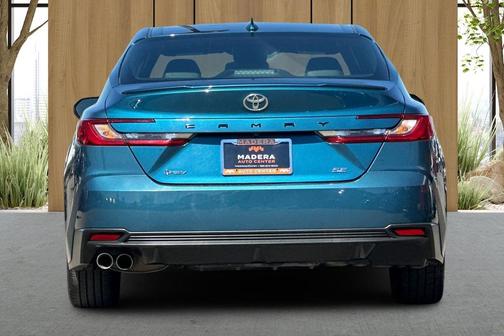 Ocean 2025 Toyota Camry SE