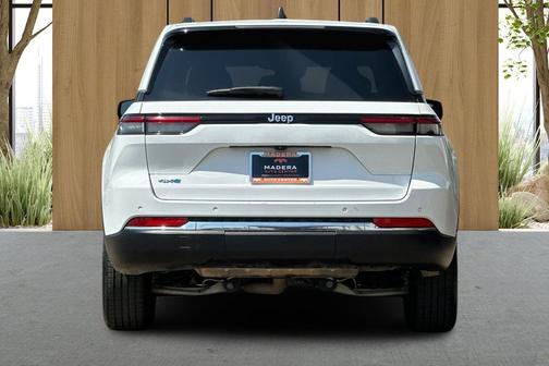 Bright White Clearcoat 2024 Jeep Grand Cherokee 4xe Base