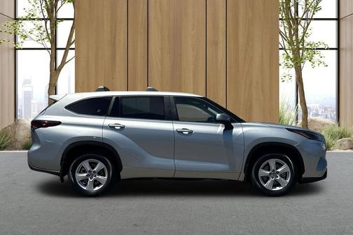 Celestial Silver Metallic 2024 Toyota Highlander Hybrid LE