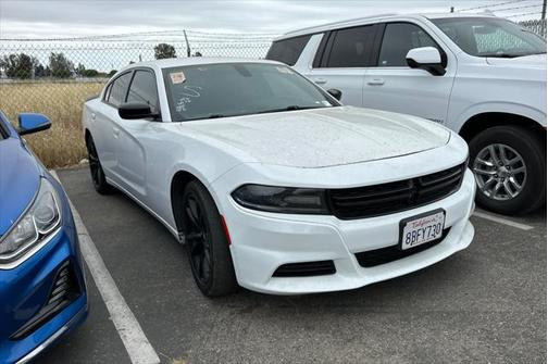 2018 Dodge Charger SXT