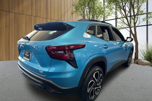 Marina Blue Metallic 2026 Chevrolet Trax FWD 2RS