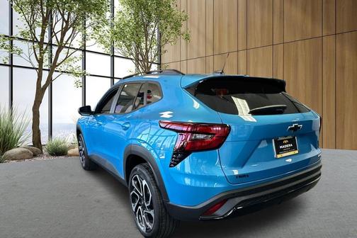 Marina Blue Metallic 2026 Chevrolet Trax FWD 2RS