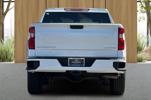 Summit White 2026 Chevrolet Silverado 1500 Custom