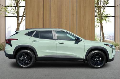 2025 Chevrolet Trax FWD ACTIV