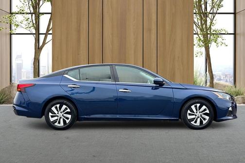 2022 Nissan Altima S FWD