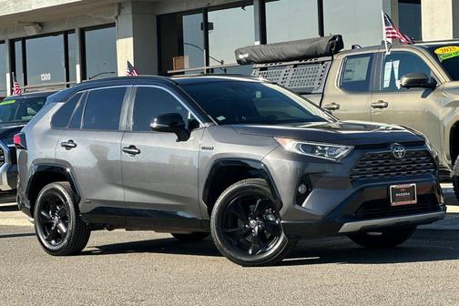 2021 Toyota RAV4 Hybrid SE