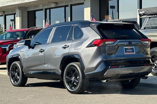 2021 Toyota RAV4 Hybrid SE