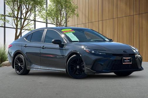 Underground 2025 Toyota Camry SE