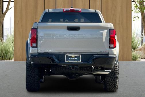 White Sands 2026 Chevrolet Colorado ZR2