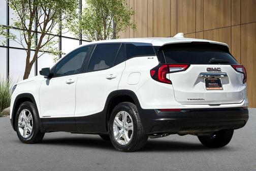 Summit White 2024 GMC Terrain SLE