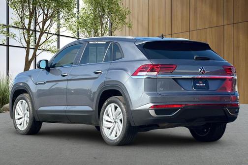 2021 Volkswagen Atlas Cross Sport 2.0T SE w/Technology 4MOTION