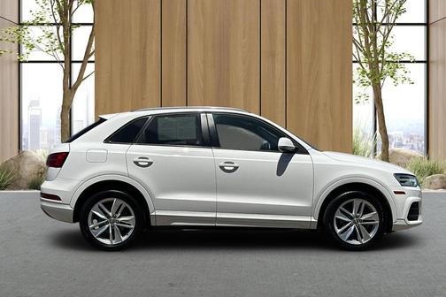 White 2017 Audi Q3 2.0T Premium