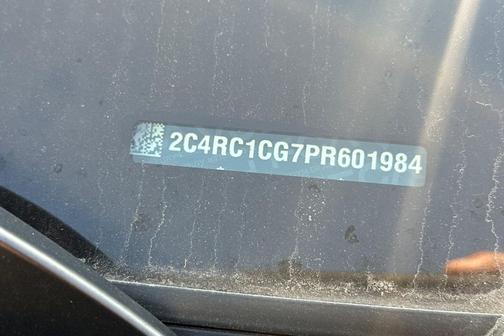 2023 Chrysler Voyager LX