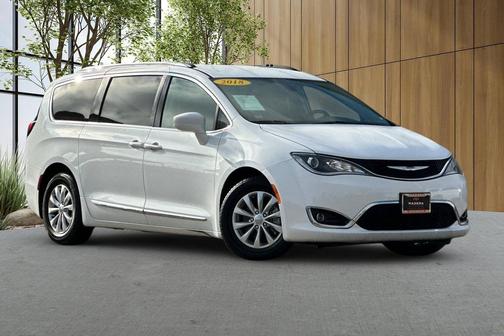2018 Chrysler Pacifica Touring-L