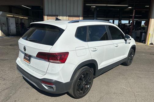 2022 Volkswagen Taos 1.5T SE