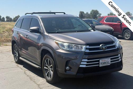 Predawn Gray Mica 2019 Toyota Highlander XLE
