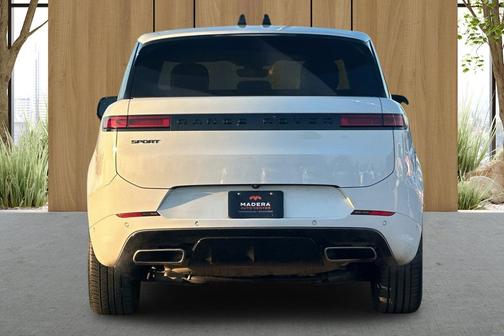 2024 Land Rover Range Rover Sport SE