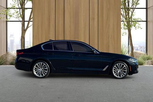 2022 BMW 530 i