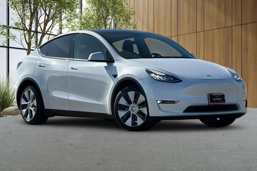2022 Tesla Model Y Long Range Dual Motor All-Wheel Drive