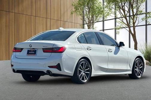 Alpine White 2019 BMW 330 330i