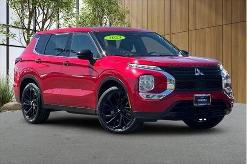 2023 Mitsubishi Outlander SE Black Edition 2WD