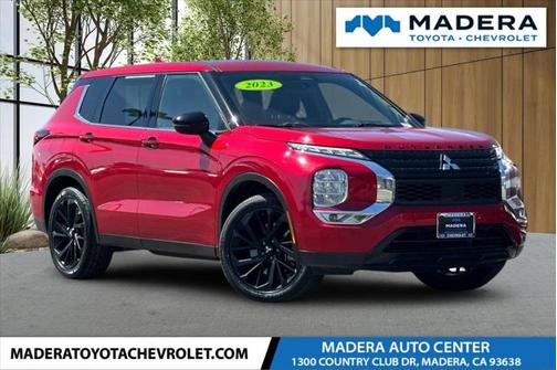 2023 Mitsubishi Outlander SE Black Edition 2WD