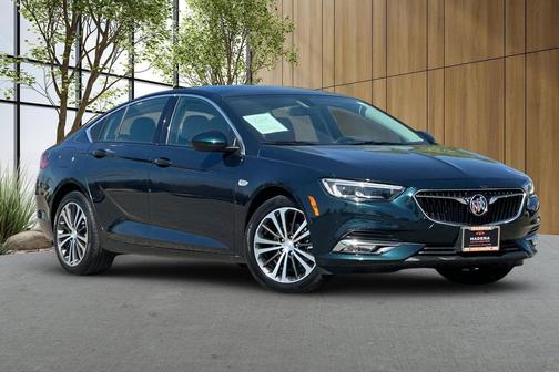 2018 Buick Regal Sportback Essence