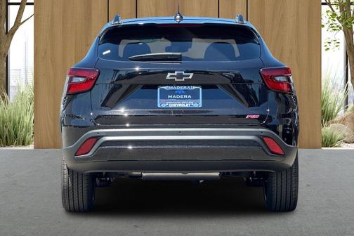 Mosaic Black Metallic 2026 Chevrolet Trax FWD 2RS