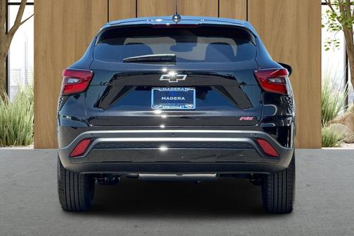 Mosaic Black Metallic 2026 Chevrolet Trax FWD 1RS