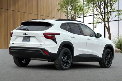 Summit White 2026 Chevrolet Trax LT
