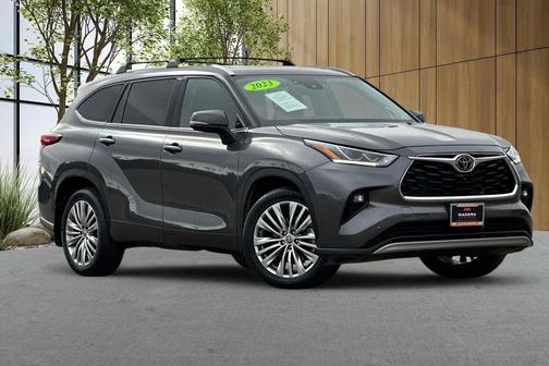2023 Toyota Highlander Platinum