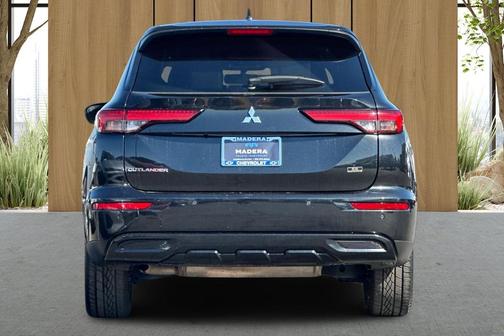 2023 Mitsubishi Outlander SE Black Edition 2WD