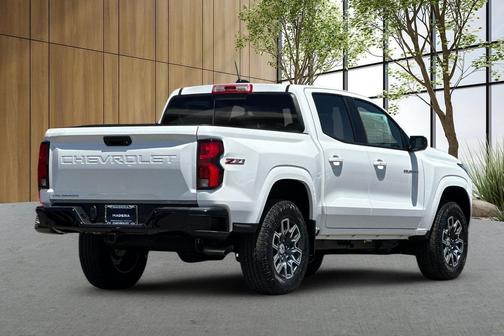 Summit White 2026 Chevrolet Colorado Z71