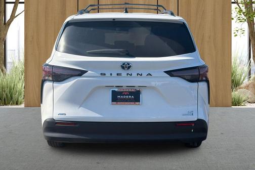 Ice 2024 Toyota Sienna LE