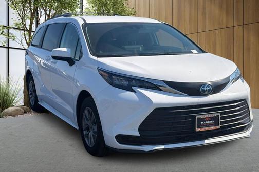 Ice 2024 Toyota Sienna LE