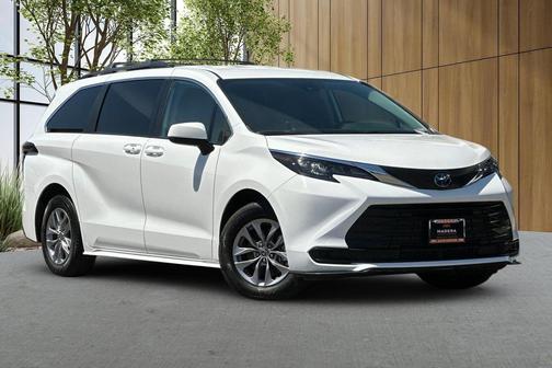 Ice 2024 Toyota Sienna LE