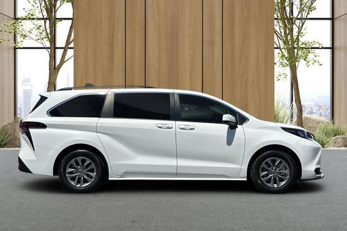 Ice 2024 Toyota Sienna LE